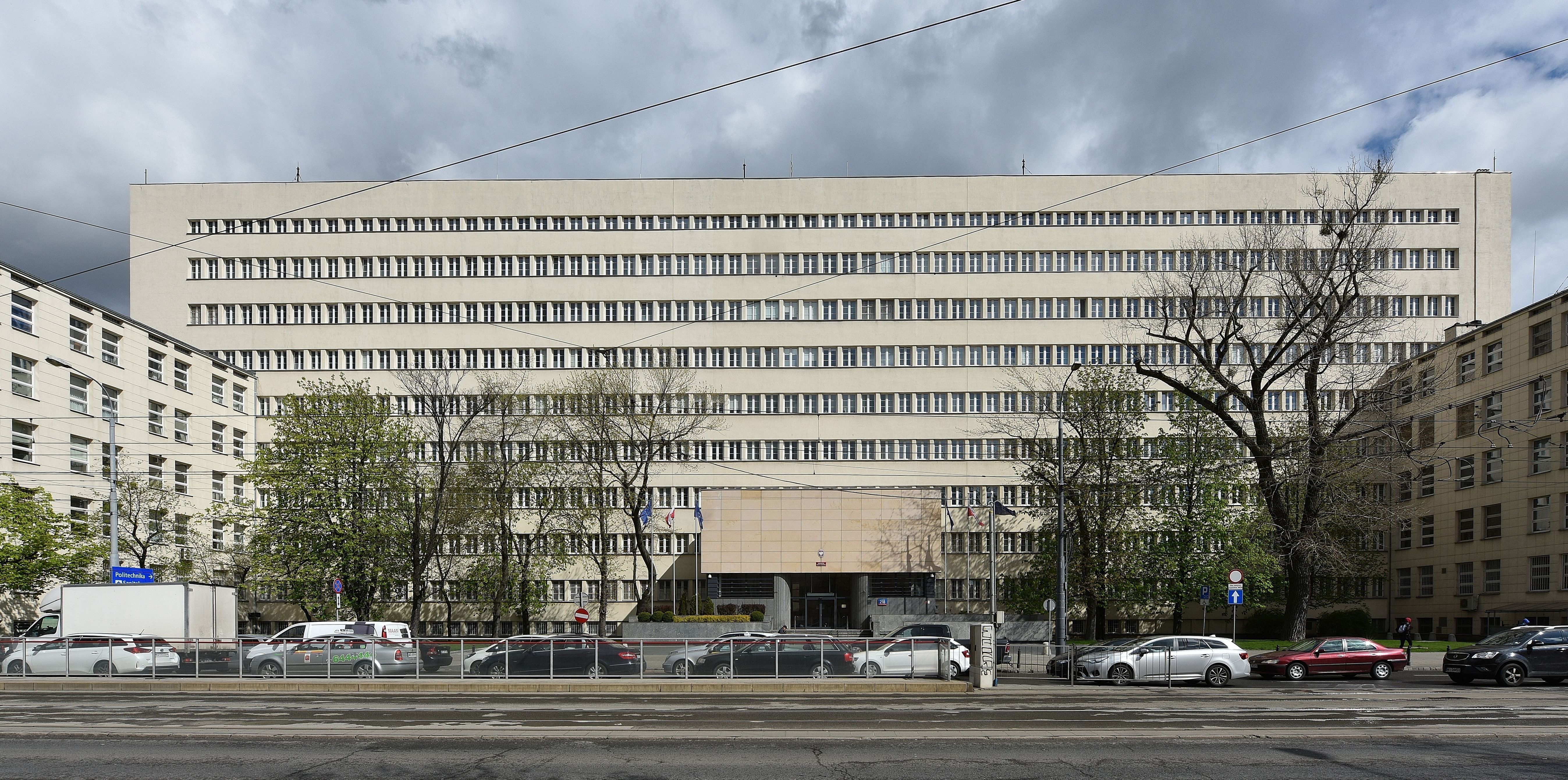 Budynek przy al. Niepodległości 218, siedziba Ministerstwa Obrony Narodowej